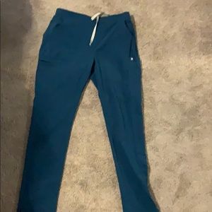 Figs yola tall medium scrub pants